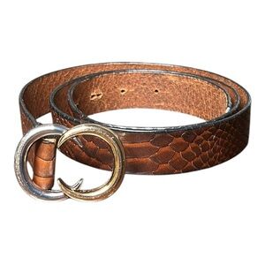 IZETTE Croc Embossed Leather Belt with Double C Two Tone Belt Buckle